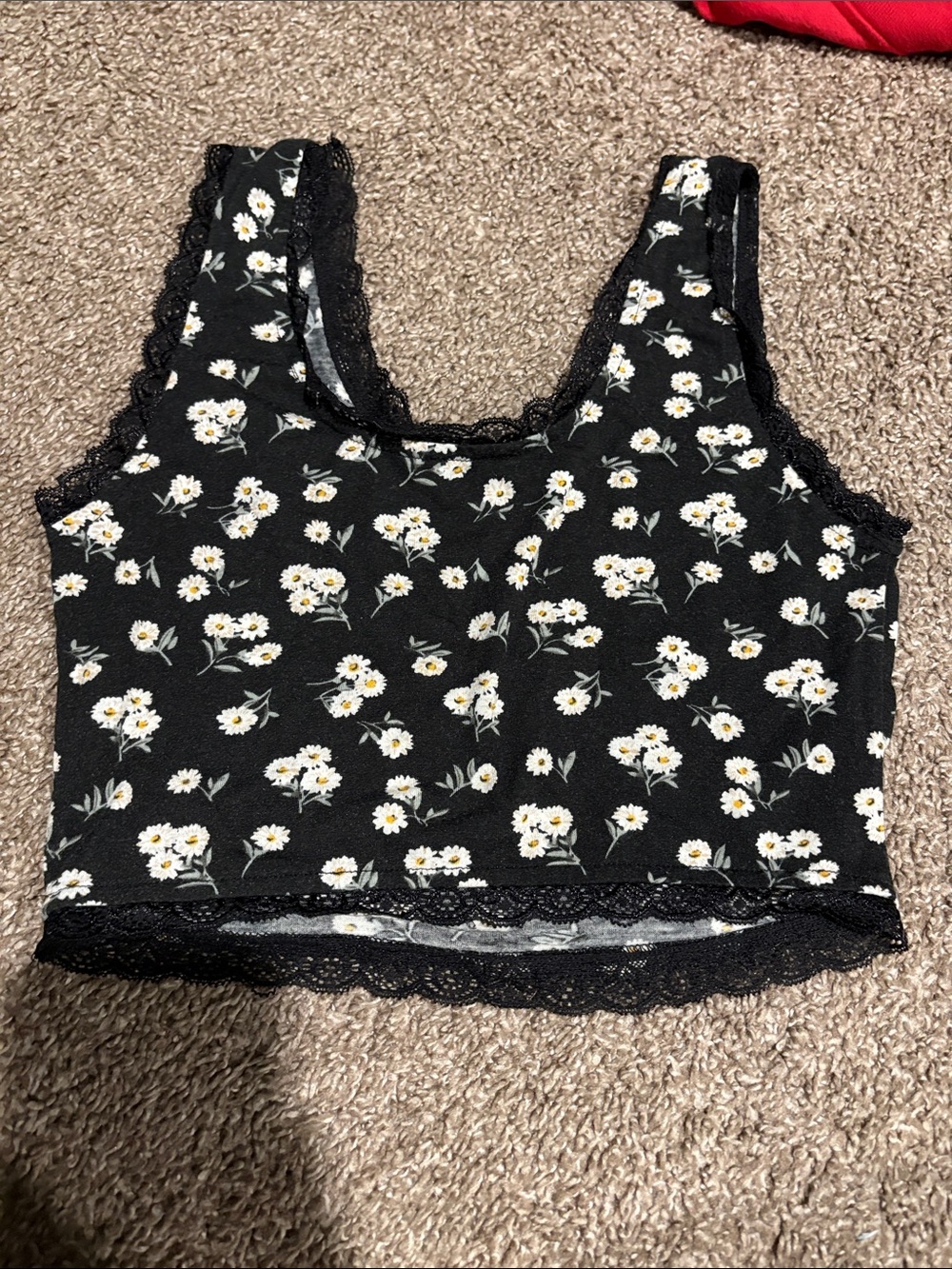 SHEIN Black Daisy Lace-Trim Cropped Tank Top